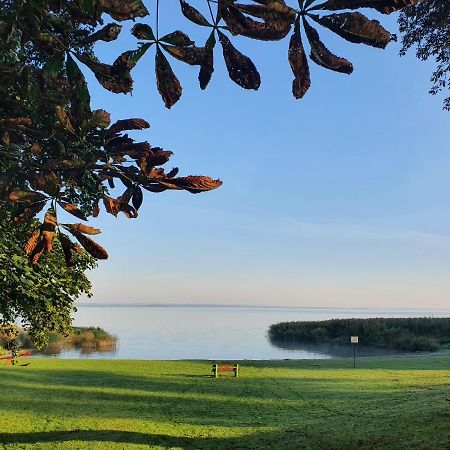Gesindehaus Am Schloss Kummerower See Kummerow  Εξωτερικό φωτογραφία