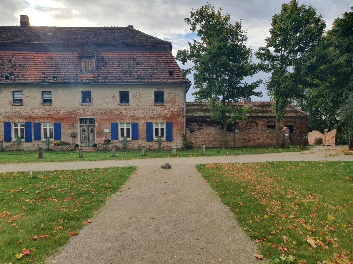 Gesindehaus Am Schloss Kummerower See Kummerow  Εξωτερικό φωτογραφία