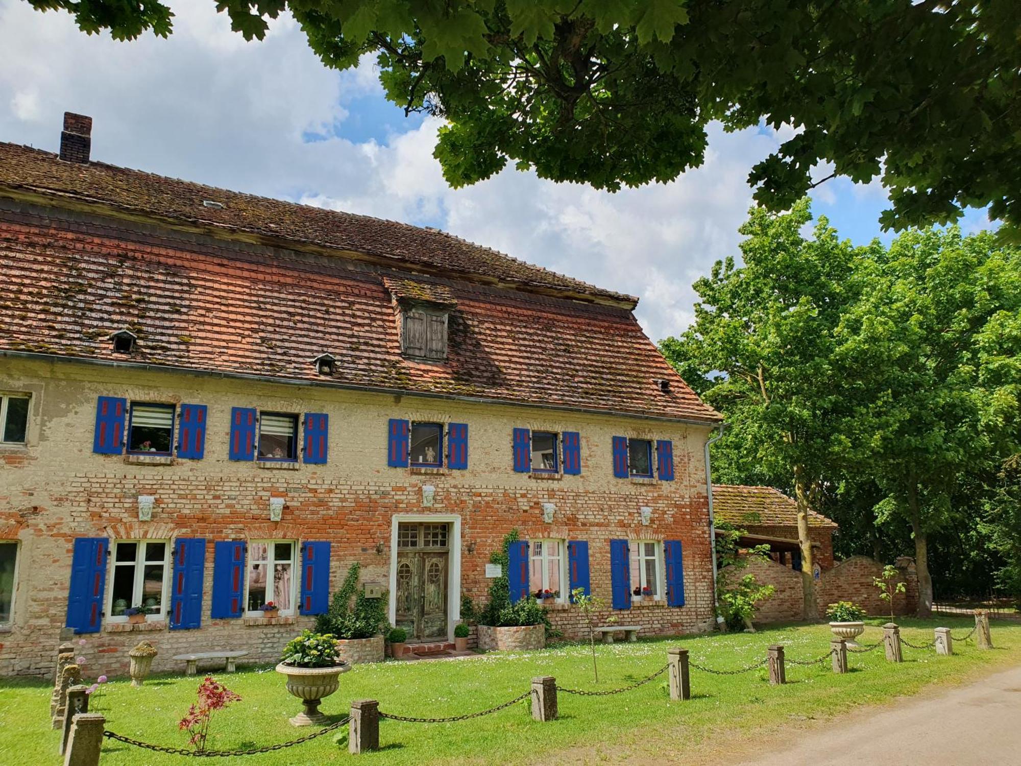 Gesindehaus Am Schloss Kummerower See Kummerow  Εξωτερικό φωτογραφία